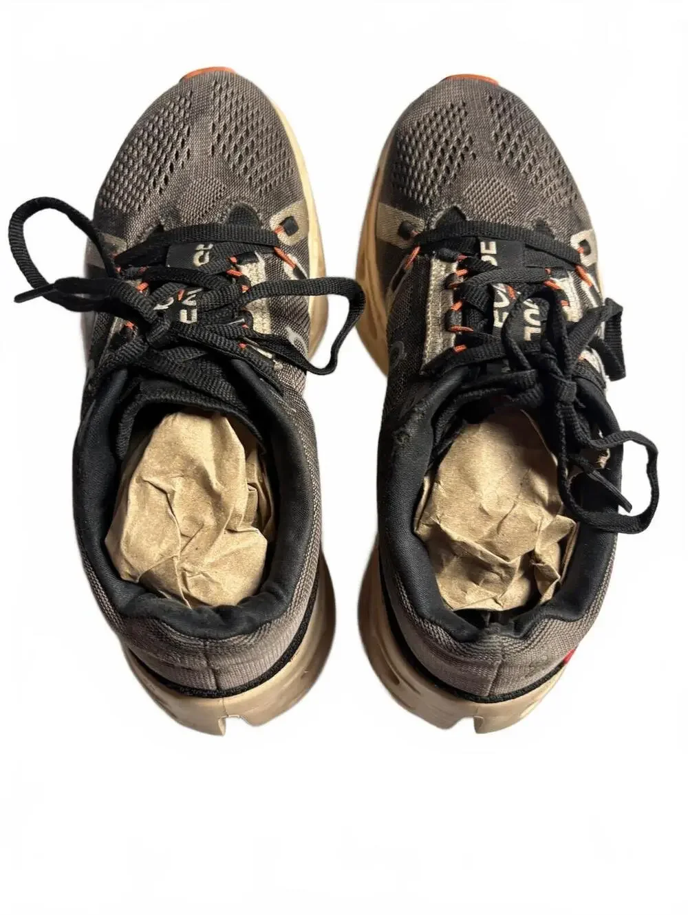 Oncloud womens Running Shoes Size 12 Gray and Kh